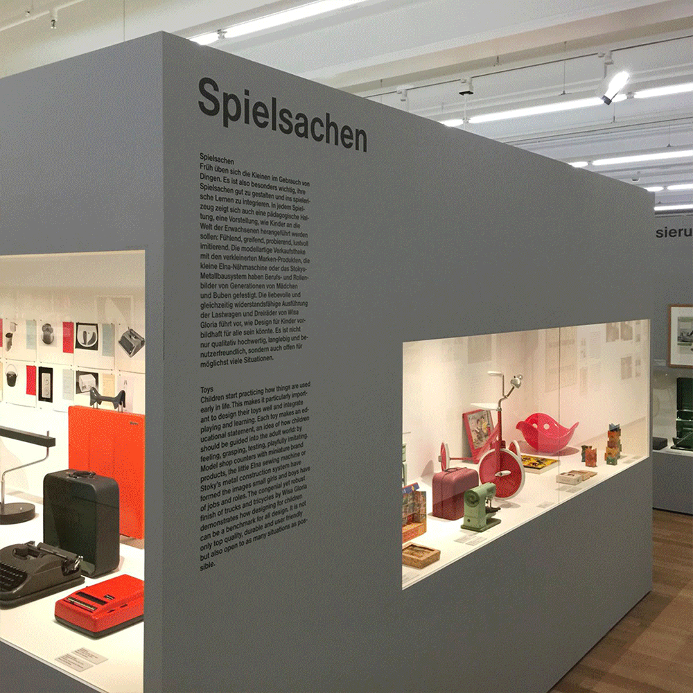 Bilibo on display in the "100 Years of Swiss Design" exhibition at Museum für Gestaltung Zürich, 2014–15.