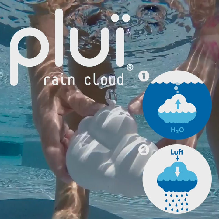Video of children playing with the Pluï Rain Cloud bath toy by MOLUK, exploring water flow and cause-and-effect play.