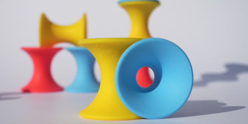 Video showing MOLUK's open-ended Ulu and Tulu silicone building blocks and sensory toys in motion.